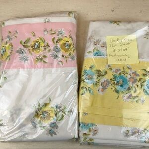 Floral Full Double Size Flat Sheets 1970 1980 Excellent Condition Country